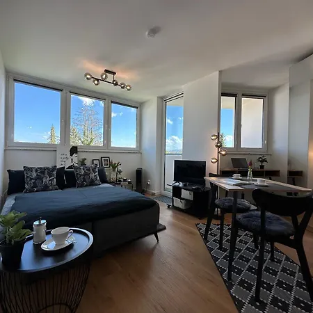 Modernes Loggia-apartment Mit Dezentem Bergblick In Im Allgaeu דירה *