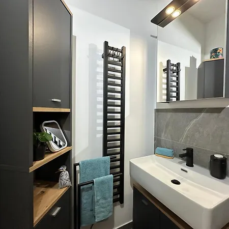 Modernes Loggia-apartment Mit Dezentem Bergblick In Im Allgaeu *