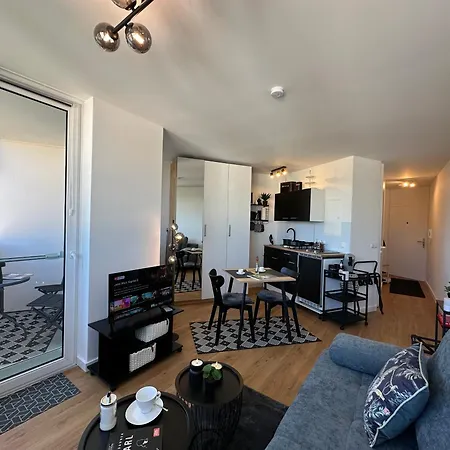 Modernes Loggia-apartment Mit Dezentem Bergblick In Im Allgaeu * קמפטן